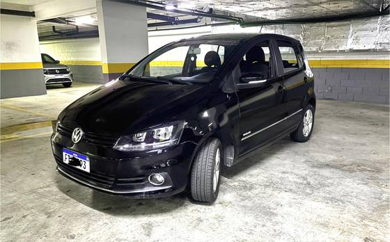 VOLKSWAGEN FOX 1.6 MSI HIGHLINE 16V FLEX 4P AUTOMATIZADO VOLKSWAGEN FOX 1.6 MSI HIGHLINE 16V FLEX 4P AUTOMATIZADO